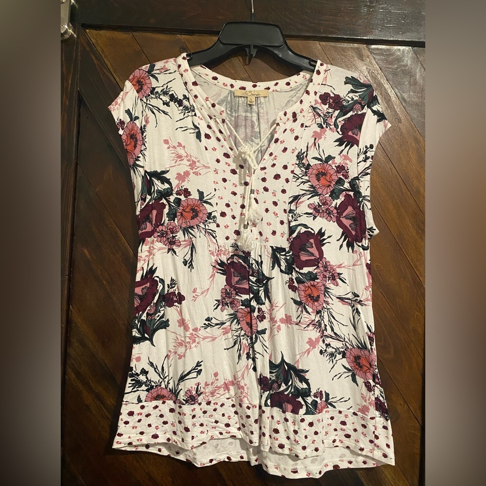 Elegant Floral Women's Blouse